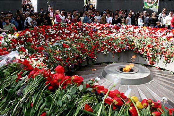 Leaders gather to mark 100th anniversary of Armenia massacre