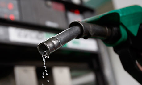 Petrol Projects 6% Profit Rise for 2015 Despite Lower Sales