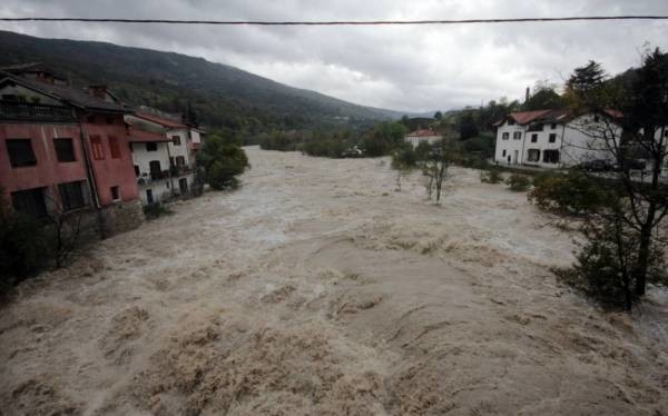 Government to Debate Flood Relief