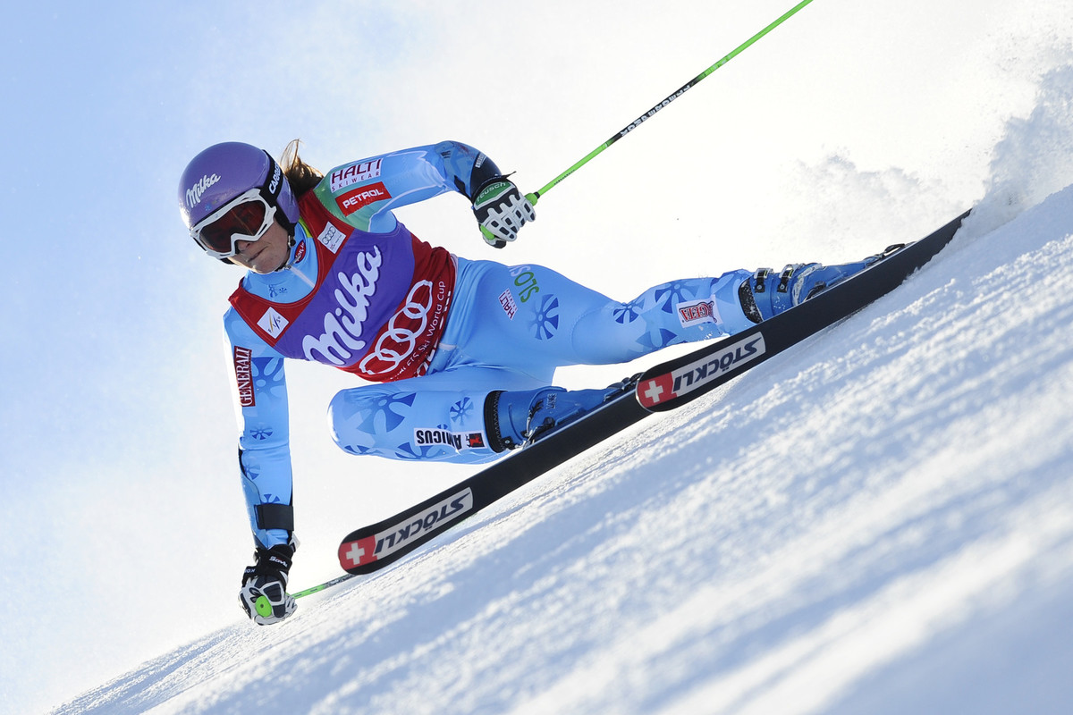 Ski World Cup: Maze Keeps Lead after Bansko Super G